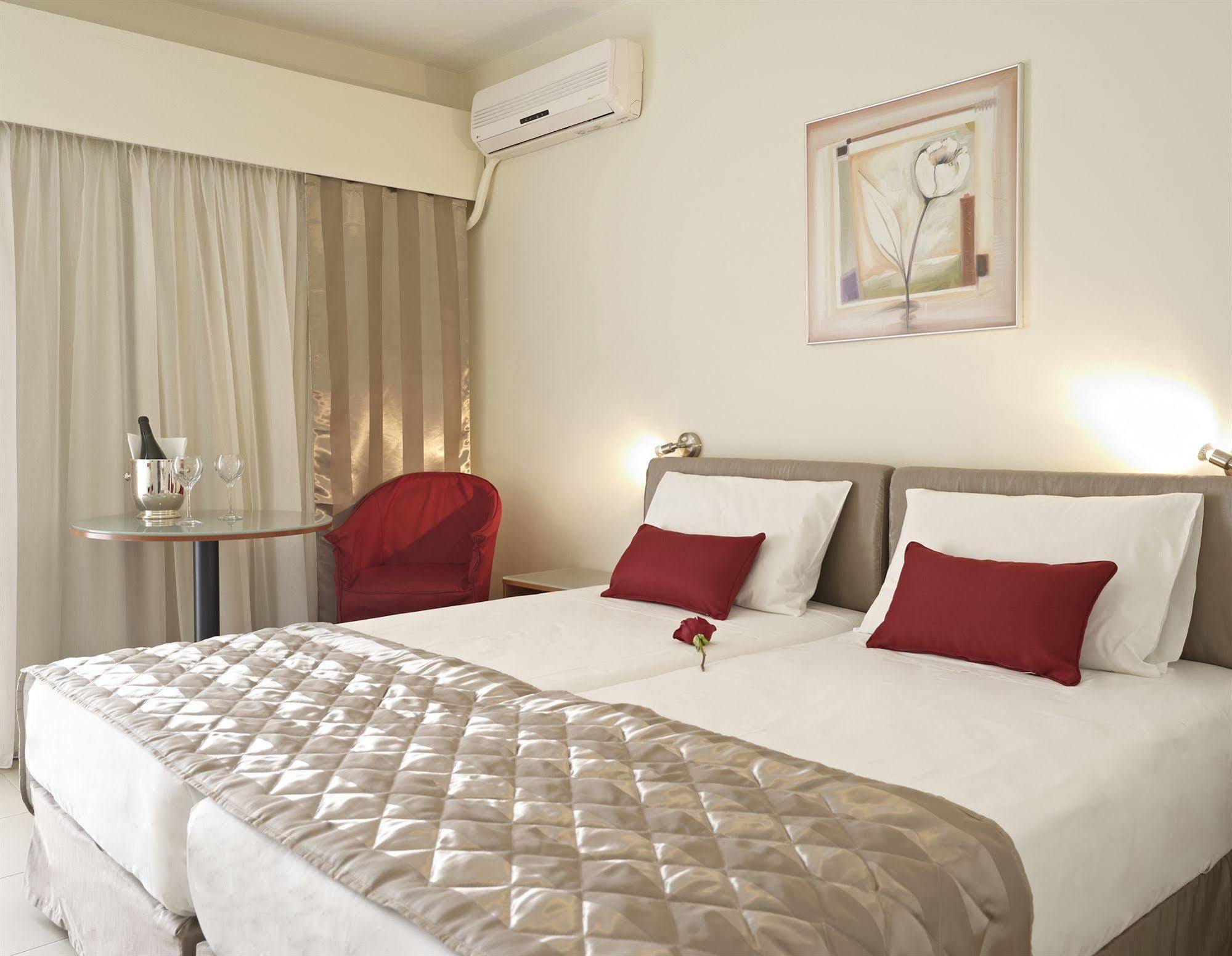 Galaxias Hotel 3*